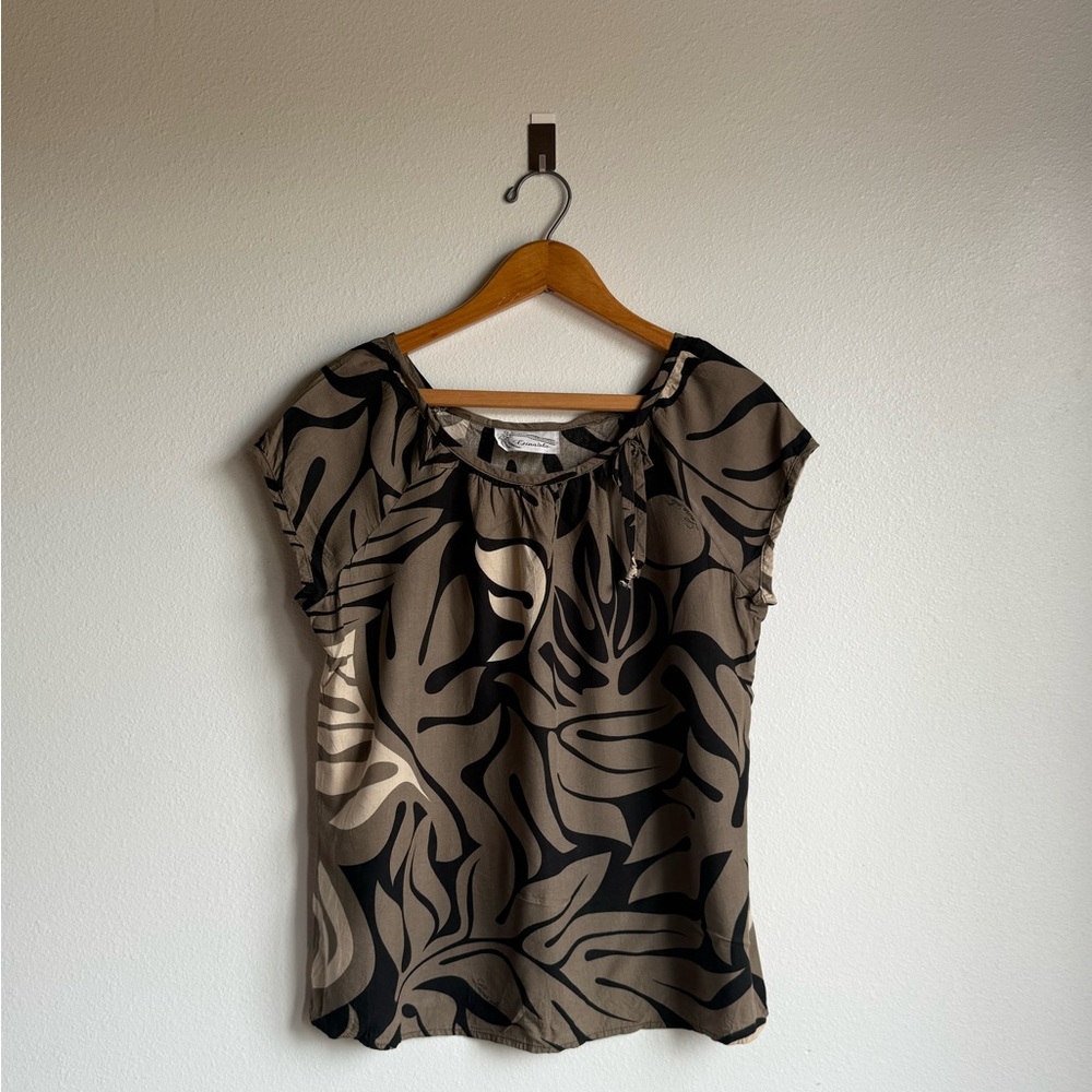 Leina'ala blouse size Small